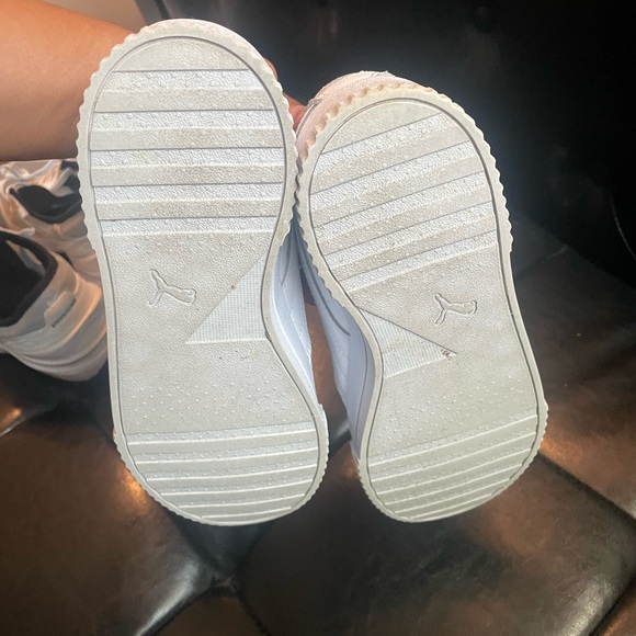 Puma sneakers - Picture 3 of 3